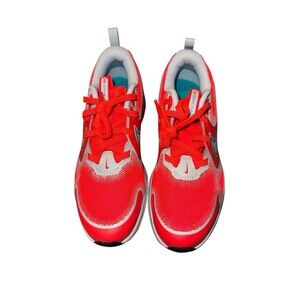 Kids Size 4.5Y- Nike Cosmic Runner